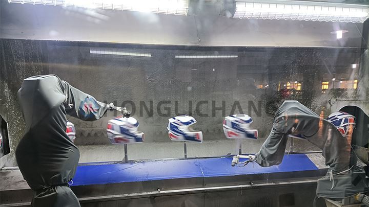 હેલ્મેટ પેઇન્ટ લાઇન